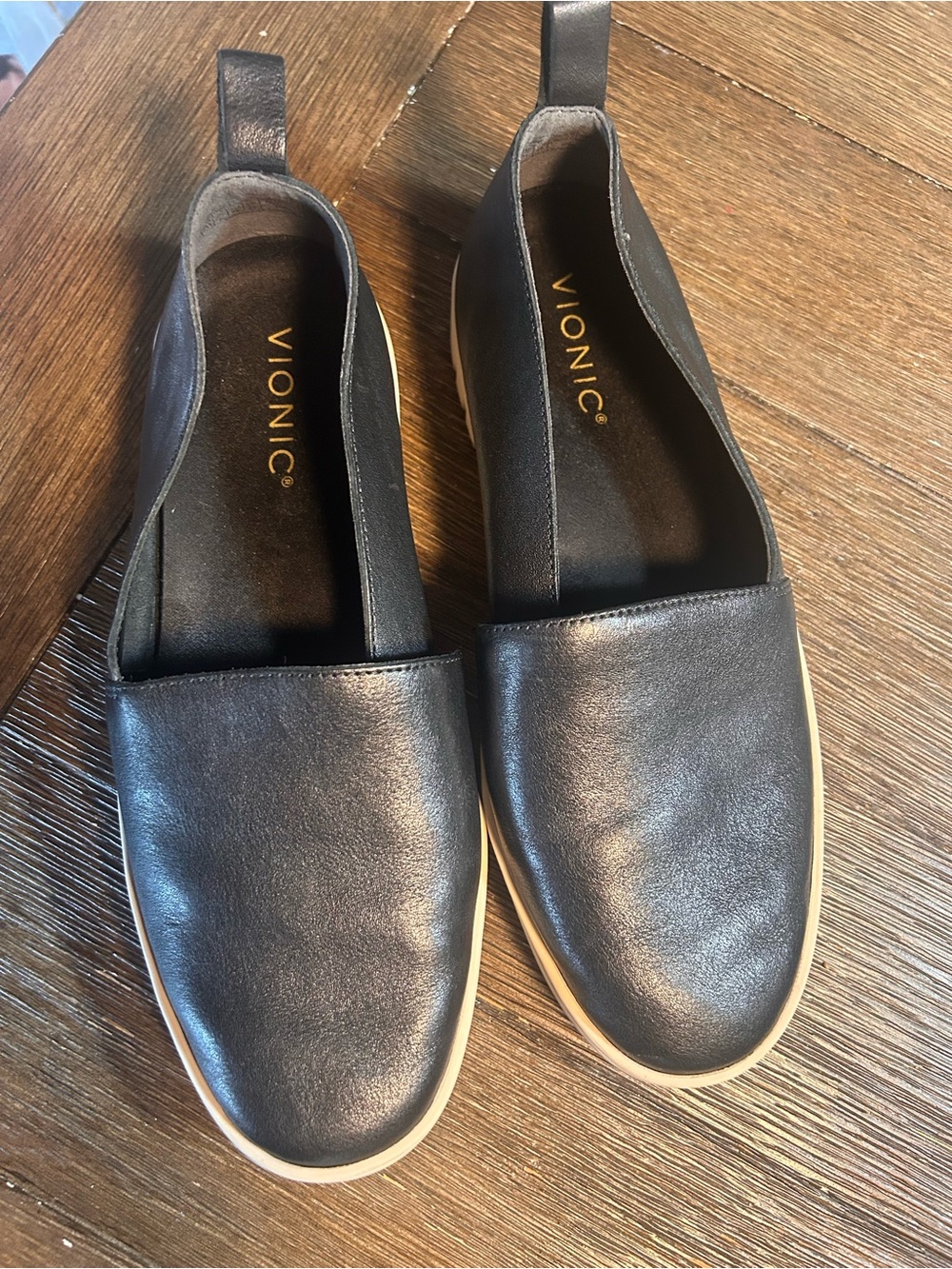Vionic uptown a-line leather slip on size 8.5 - Picture 4 of 12